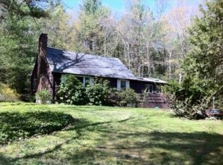 17 Freedom Dr, Collinsville, CT 06019