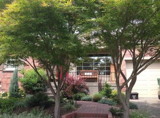 4302 NE 56th St, Seattle, WA 98105