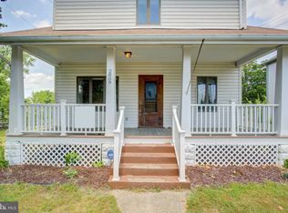 2809 18th St S, Arlington, VA 22204