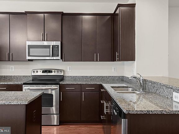 4th image of 4603 Foster Ave