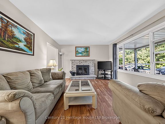 4th image of 54 Glendale Dr