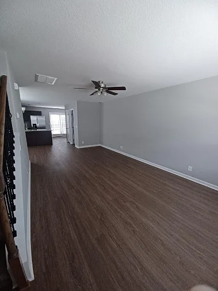 2 bed, 2.5 bath, 1228 sqft, $1,250 — Photo 4