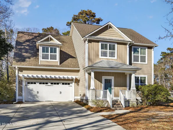 1727 Sloop Point Loop Road, Hampstead, NC 28443