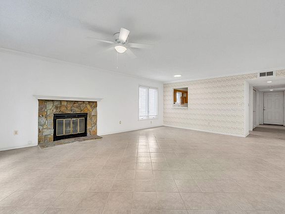 5th image of 504 Northlake Dr