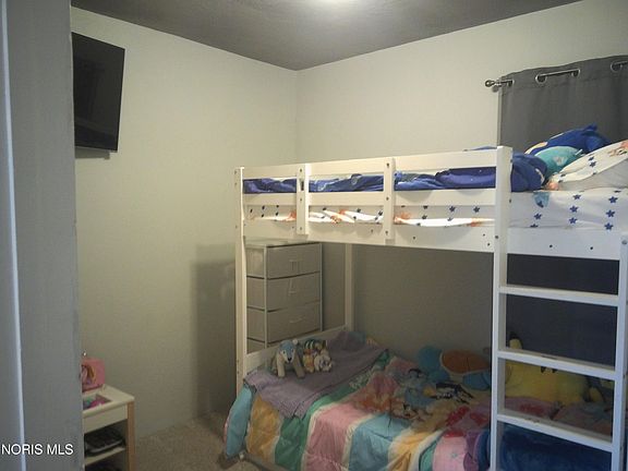 4th image of 840 Karnes Ave