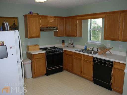 5th image of 325 Woodgate Dr