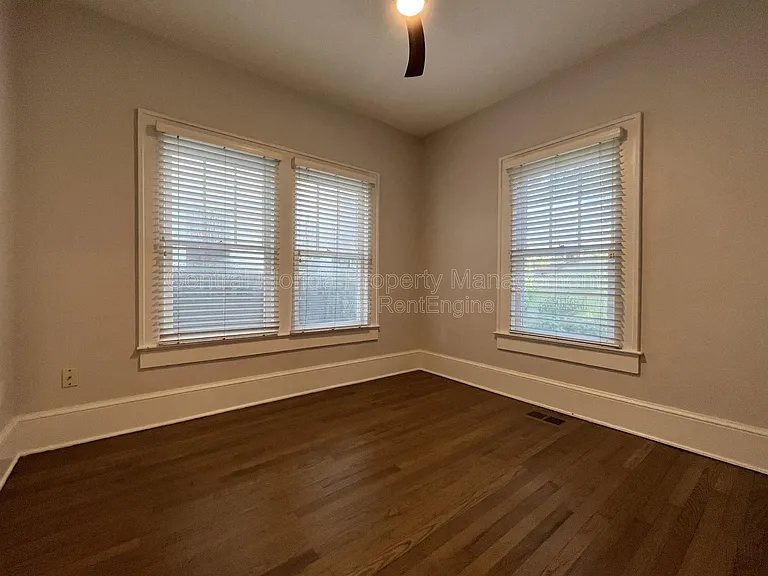 1509 E Jefferson St #X — Photo 24