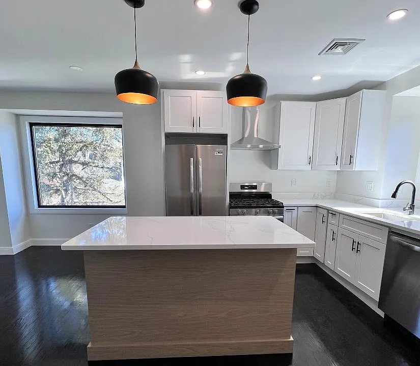 15 Clark Ave #2