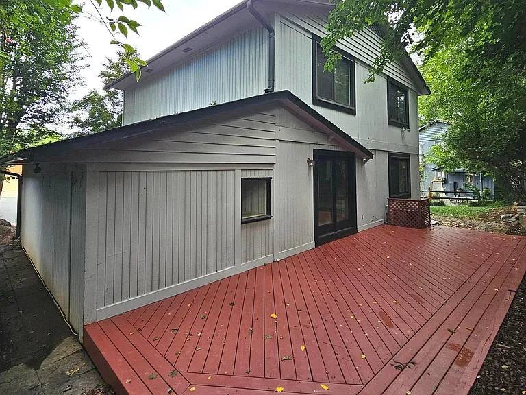 1108 N Rockingham St — Photo 34