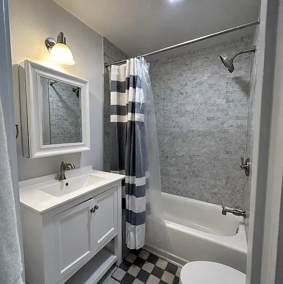 120 Brook St #2 — Photo 12