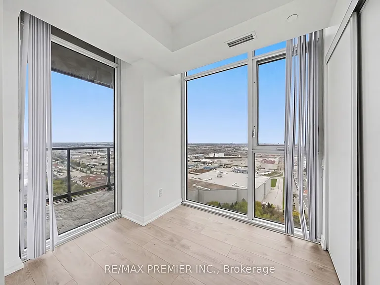 7895 Jane St #3015 — Photo 19