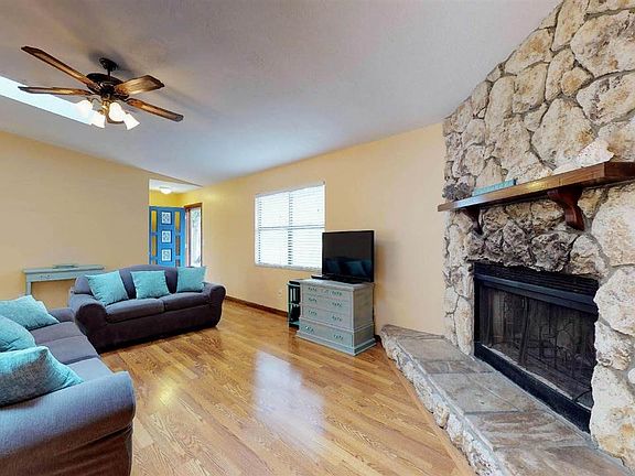 4th image of 18 Atlantic Oaks Cir