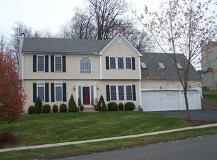 50 Eastbury Hill Dr, Middletown, CT 06457