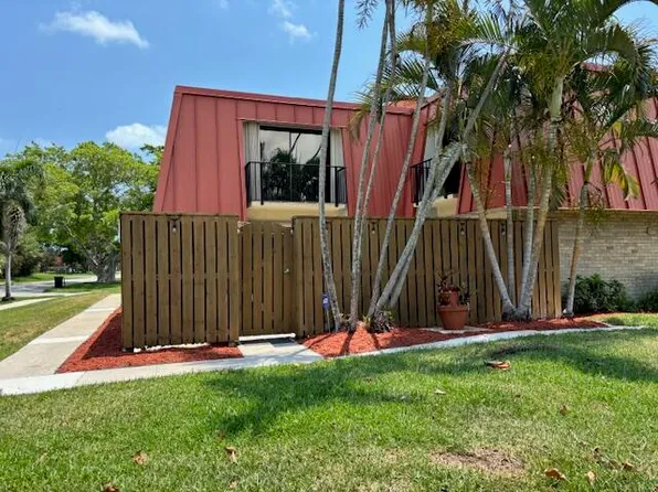 3259 Gardens East Drive #A, Palm Beach Gardens, FL 33410