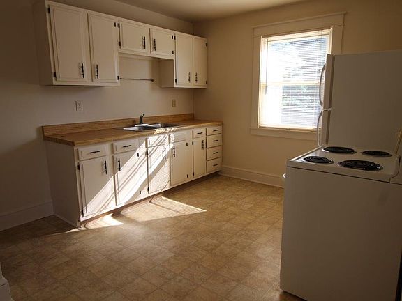 2nd image of 224 Brimmer Ave #A