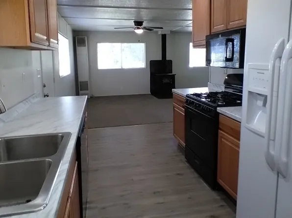26178 Whispering Oak Ln, Clovis, CA 93619
