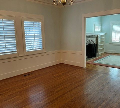 3rd image of 237 Grand Blvd