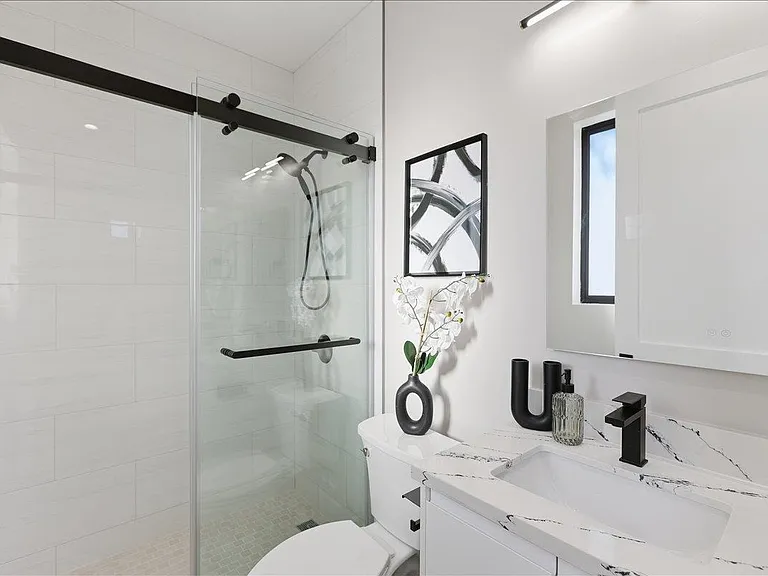 453 Arleta Ave #A — Photo 3