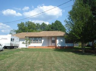 19152 193rd Ave, Spiro, OK 74959