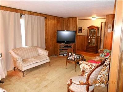 5th image of 607 Pike Dr