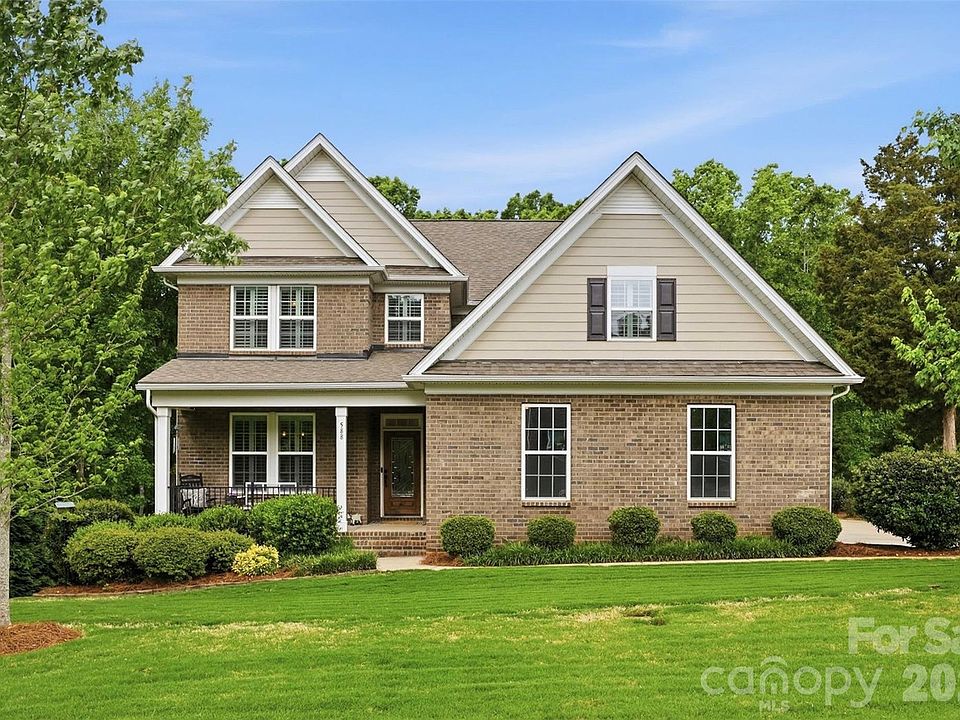 1st image of 588 Highland Ridge Point