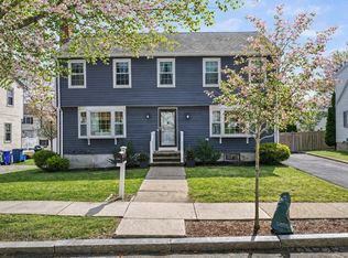 4 Eagle St, West Roxbury, MA 02132