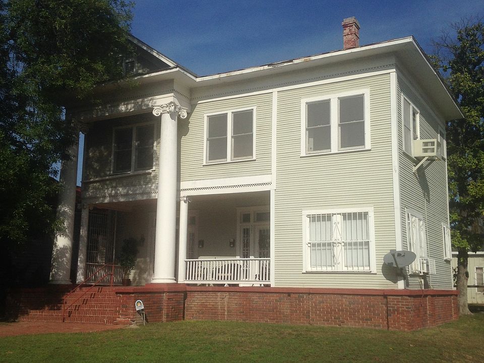 1st image of 501 W Mistletoe Ave