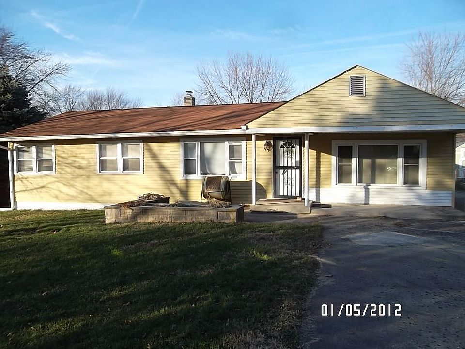 1st image of 132 Lindenwald Dr
