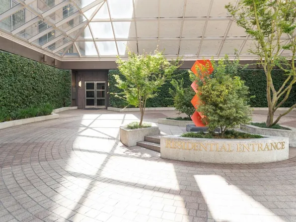 333 Bush St APT 3901, San Francisco, CA 94104