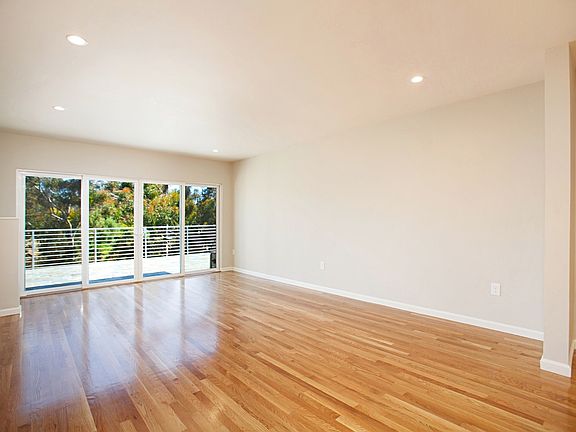 2nd image of 1028 W Brookes Ave