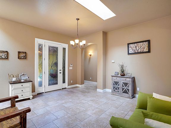 5th image of 14208 Meadow Lake Ave