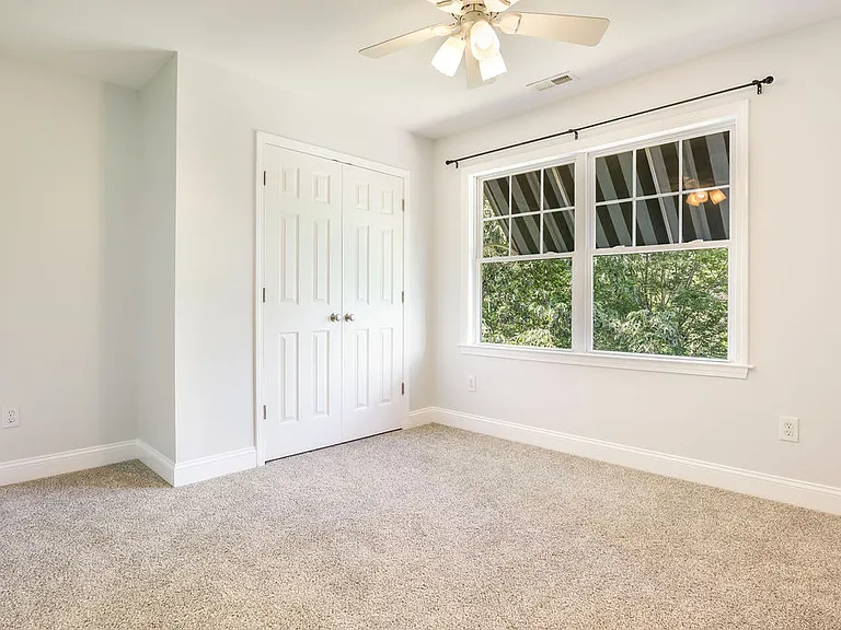 46 Indian Summer Ln — Photo 14