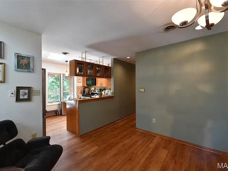 903 Strecker Rd — Photo 14