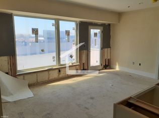 17 Glencoe St #9, Brighton, MA 02135
