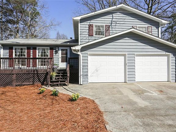 2nd image of 117 Driftwood Ln