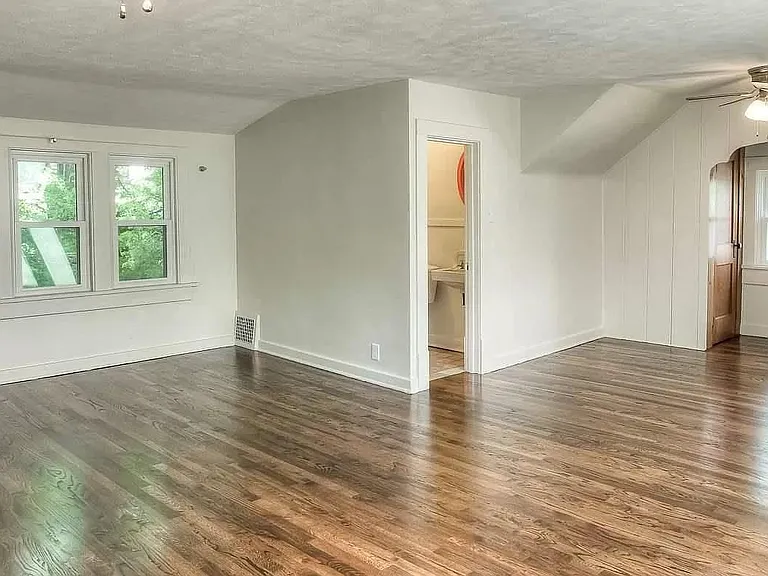 1710 S 55th St — Photo 18