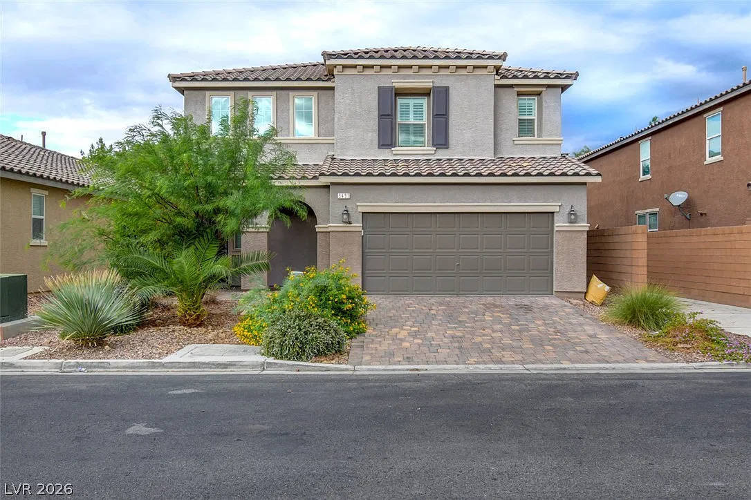 5 bed, 3.5 bath, 3057 sqft, $2,995 — Photo 1