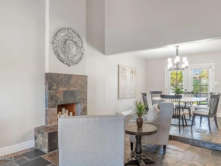 5948 E Corrine Dr — Photo 10