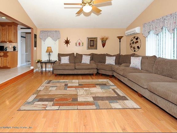 2nd image of 141 Cranford Ave