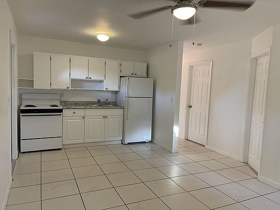 2nd image of 2624 Cherokee Ave