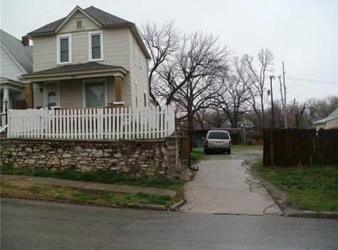 1st image of 942 Sandusky Ave