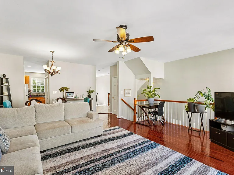 12047 Kemps Landing Cir — Photo 6