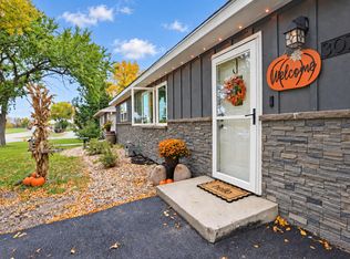 307 S Vivian St, Aberdeen, SD 57401