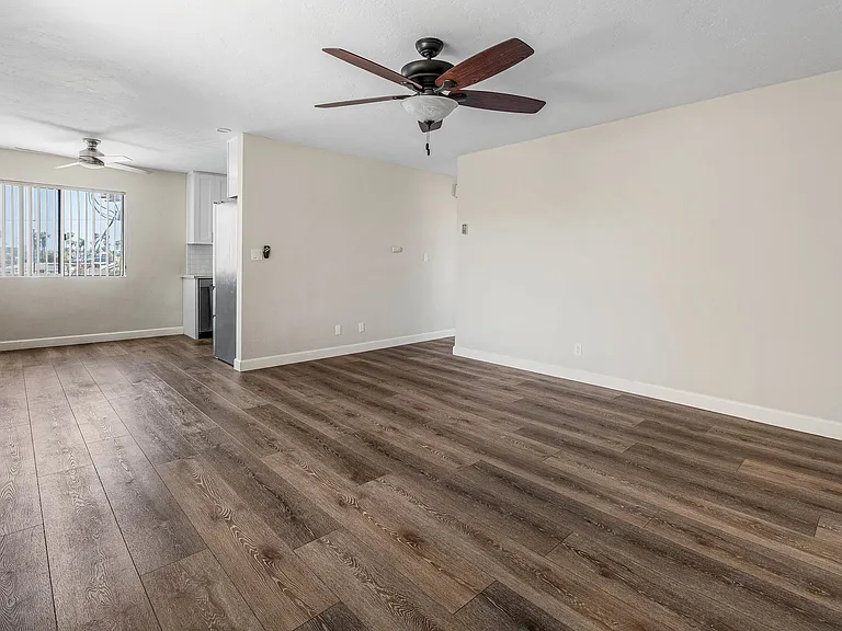 5015 Cape May Ave #304 — Photo 5