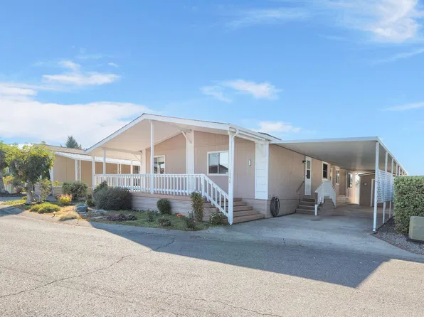 1358 Willow Ct, Grants Pass, OR 97527