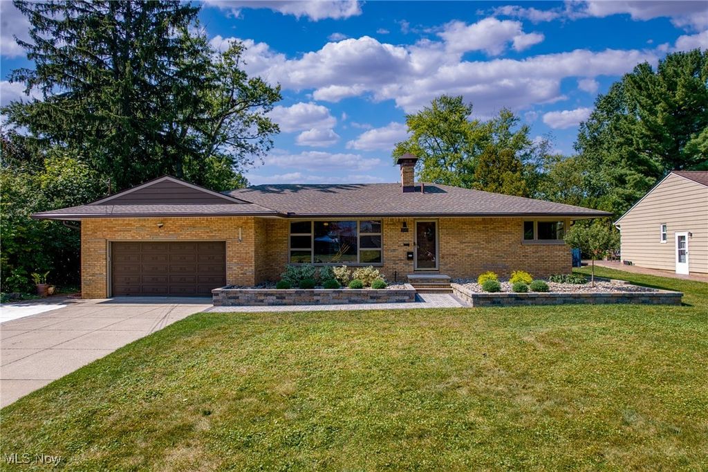 Real estate listing image