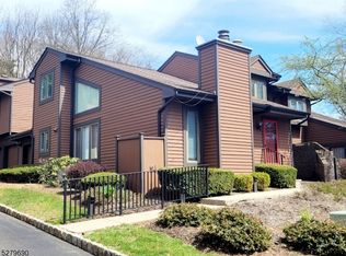 69 Aspen Dr, Basking Ridge, NJ 07920