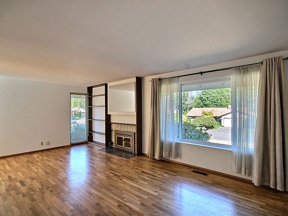 Open living room, fireplace