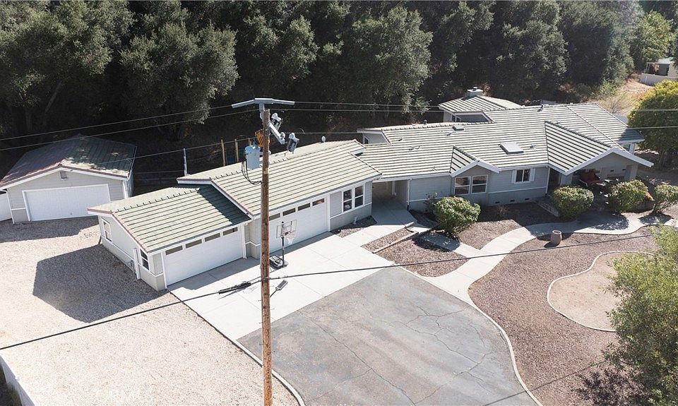 1st image of 6395 Parkhill Rd