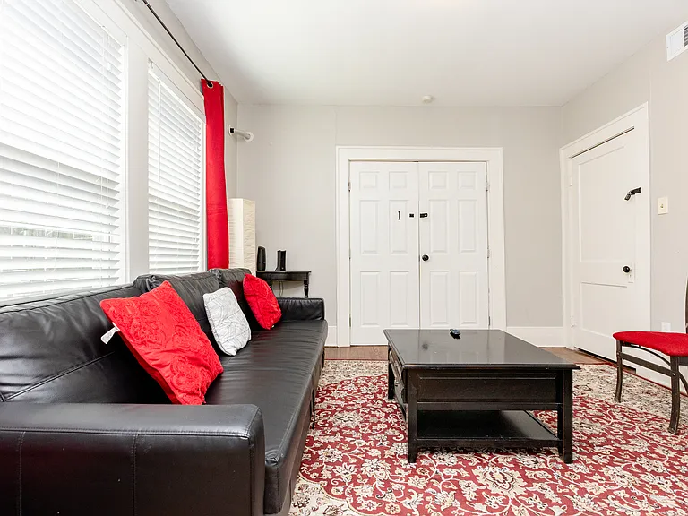 4116 Junius St — Photo 3